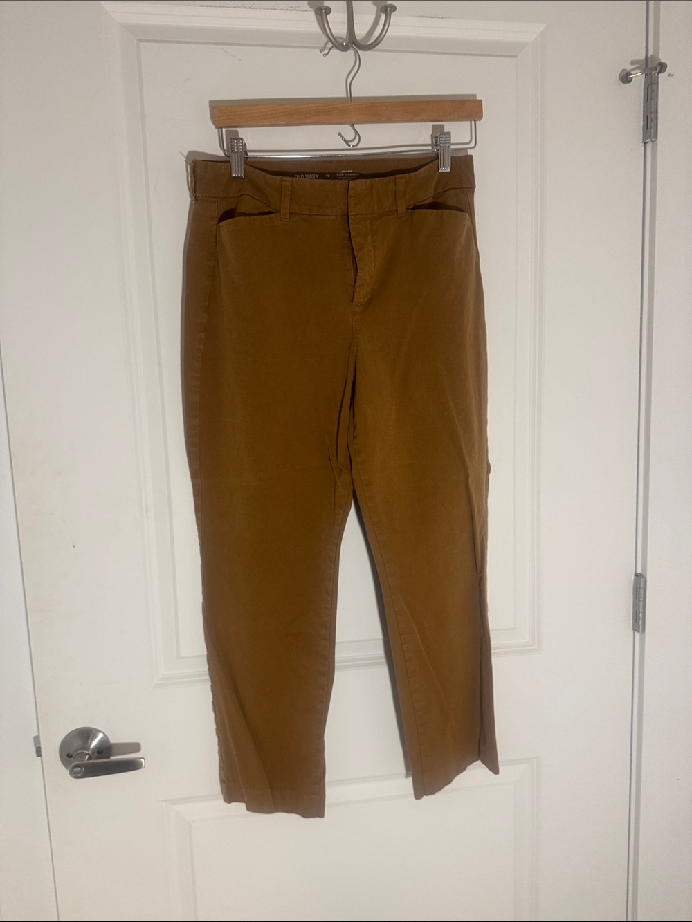 Old Navy Women's Ankle Chinos in Caramel Brown
